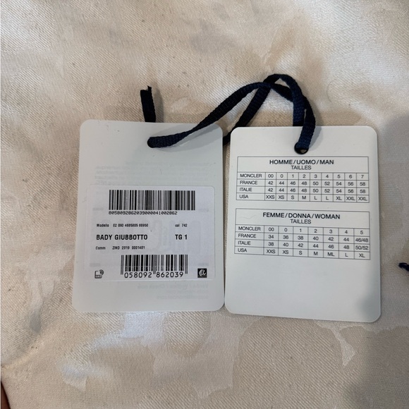 Moncler Bady Jacket Navy - Picture 14 of 15